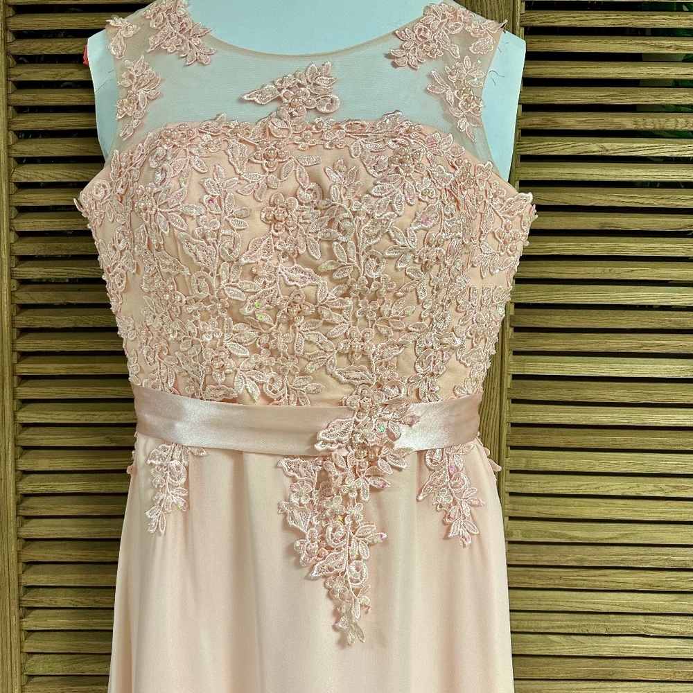 Pink Formal Gown with Pearl, Sequin and Lace Size 0. Prom or any formal event!